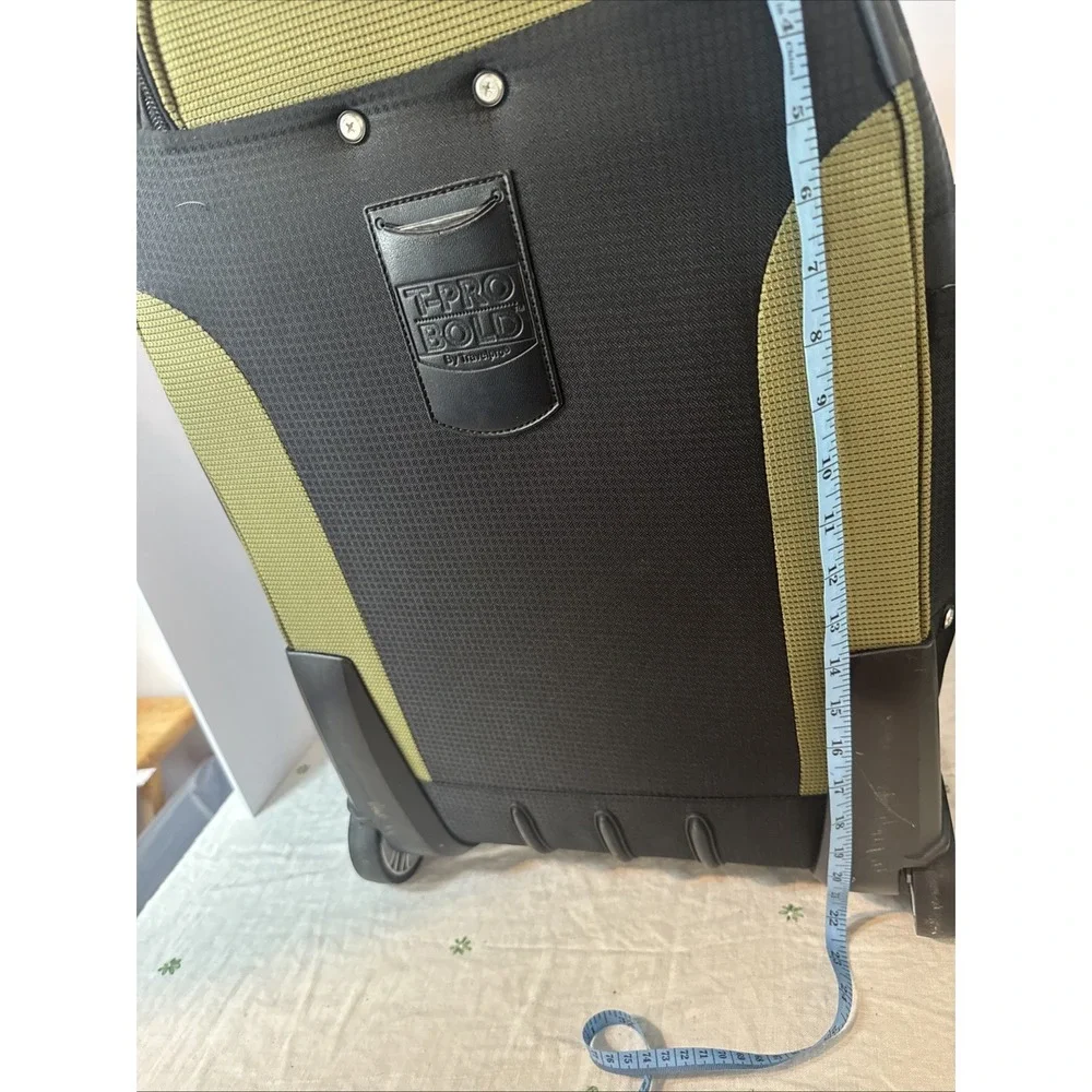 TraVeLPrO LUGGaGE T-PrO BOLD 22 INCH EXPanDaBLe ROLLaBoarD BaG, BLacK/Green